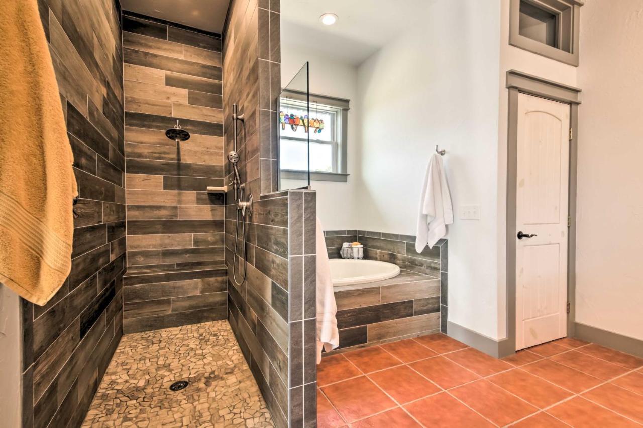 Ladera Wimberley Estate On 13 Acres With Hot Tub Villa Exterior foto
